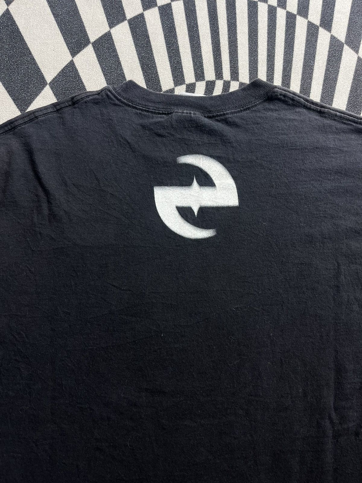 Band Tees Vintage EVANESCENCE Logo 2003’s (faded right arm) Band Size US L / EU 52-54 / 3 - 7 Thumbnail