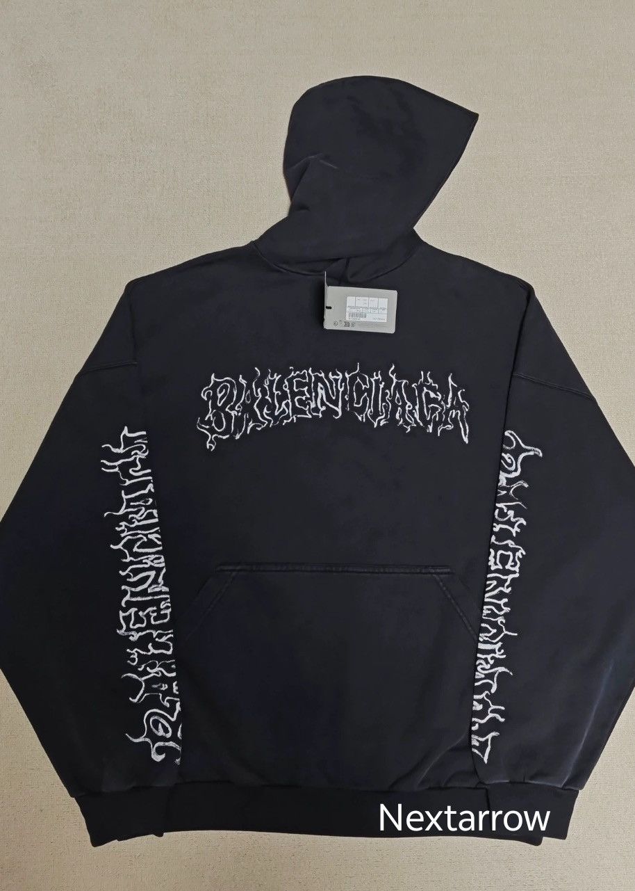 Balenciaga Balenciaga 24fw Dragon Pattern Flame Metal Hoo2412-Nextarrow Size US M / EU 48-50 / 2 - 1 Thumbnail