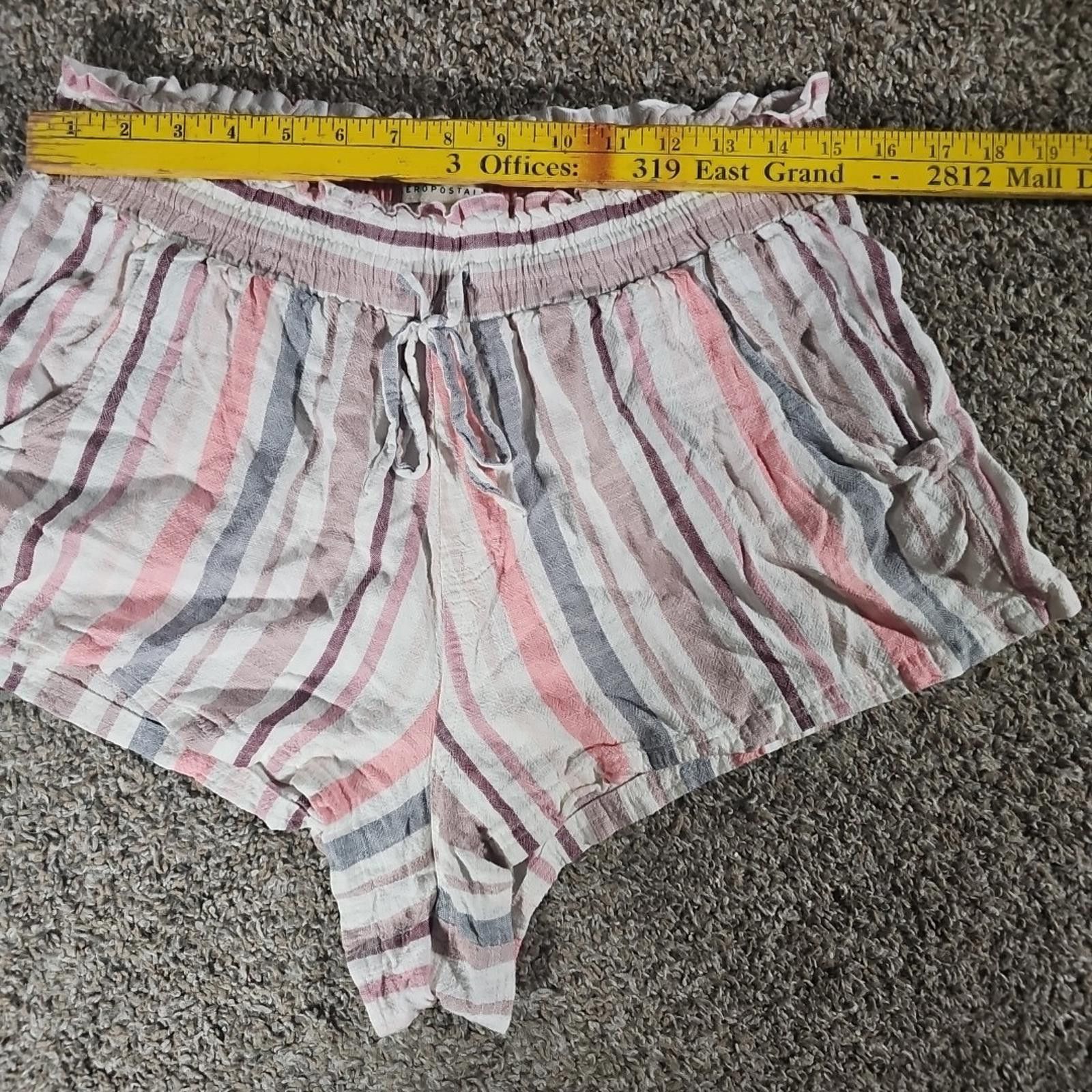 Aeropostale Aeropostale Women Shorts Sz L Elastic Waist Tie Linen blend Size 36" / US 14 / IT 50 - 4 Thumbnail
