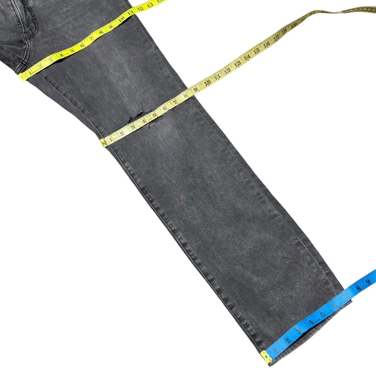 GU × Undercover Gu x Undercover Kosmic Noise Distressed Jeans Size US 31 - 19 Thumbnail