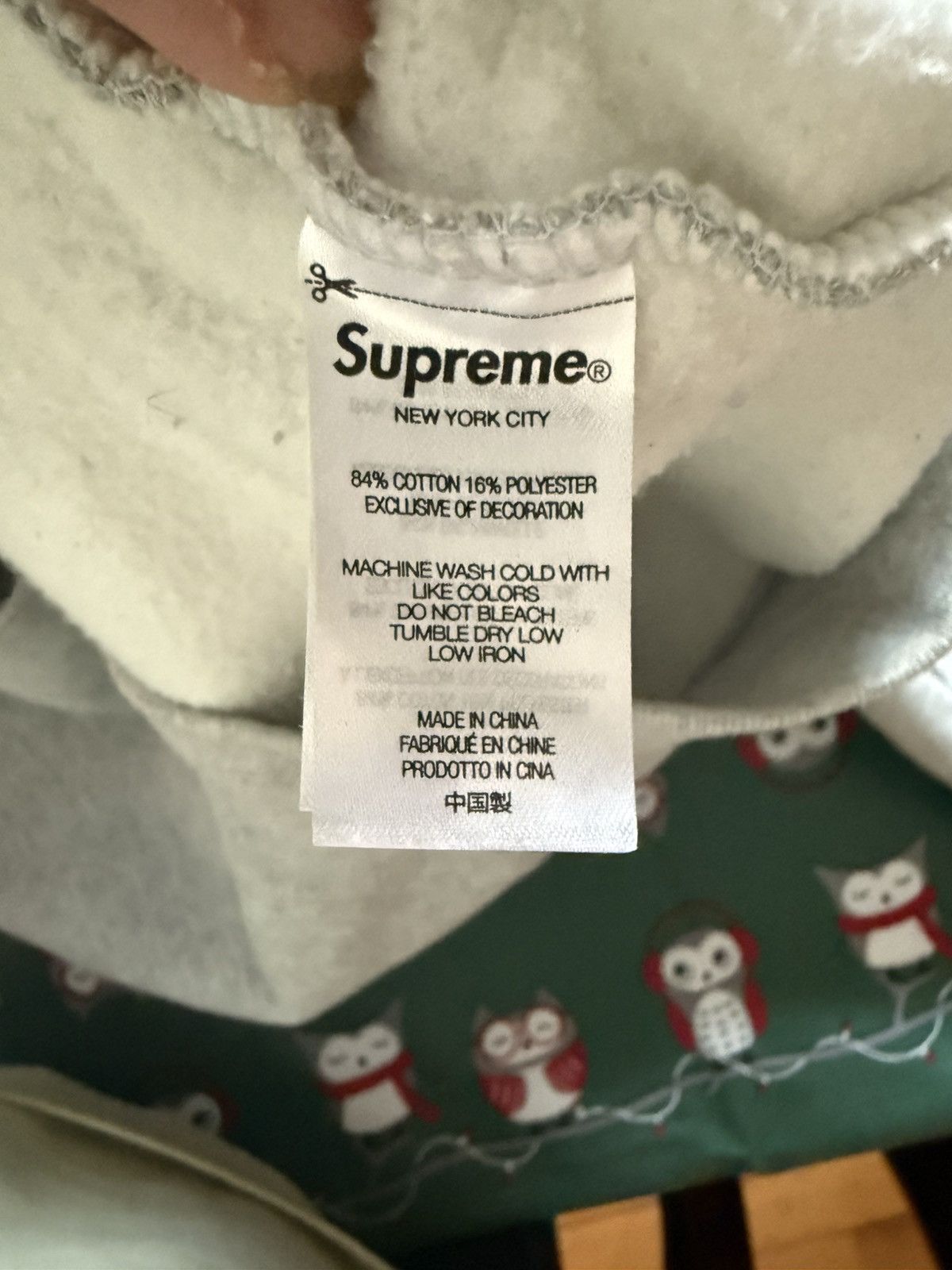 Supreme Supreme - Fear Hoodie - XL Size US XL / EU 56 / 4 - 4 Thumbnail