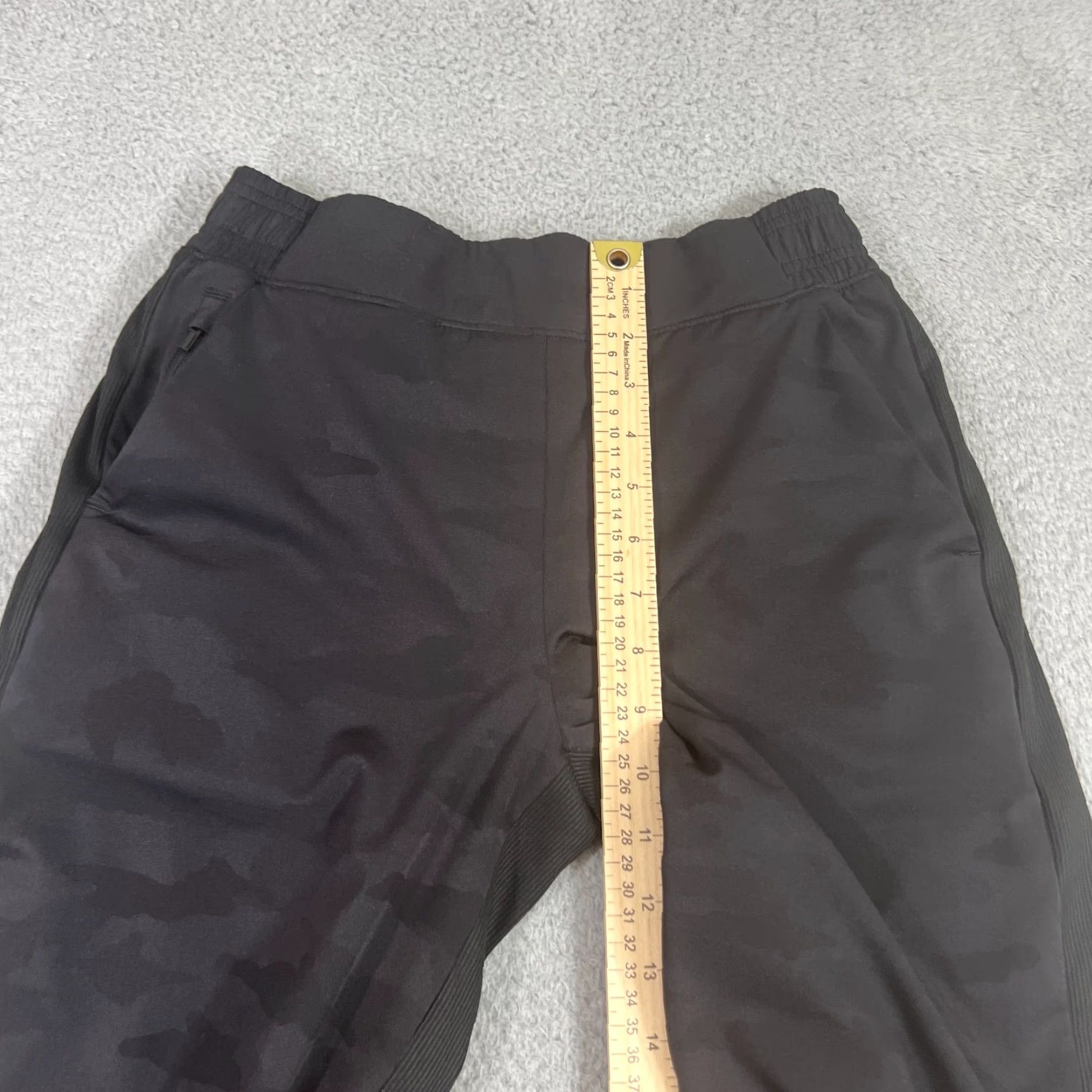 Athleta Athleta Jogger Pants Women’s 2 Black Camo Textured Lined Pocket Zip Size 26" / US 2 / IT 38 - 3 Thumbnail