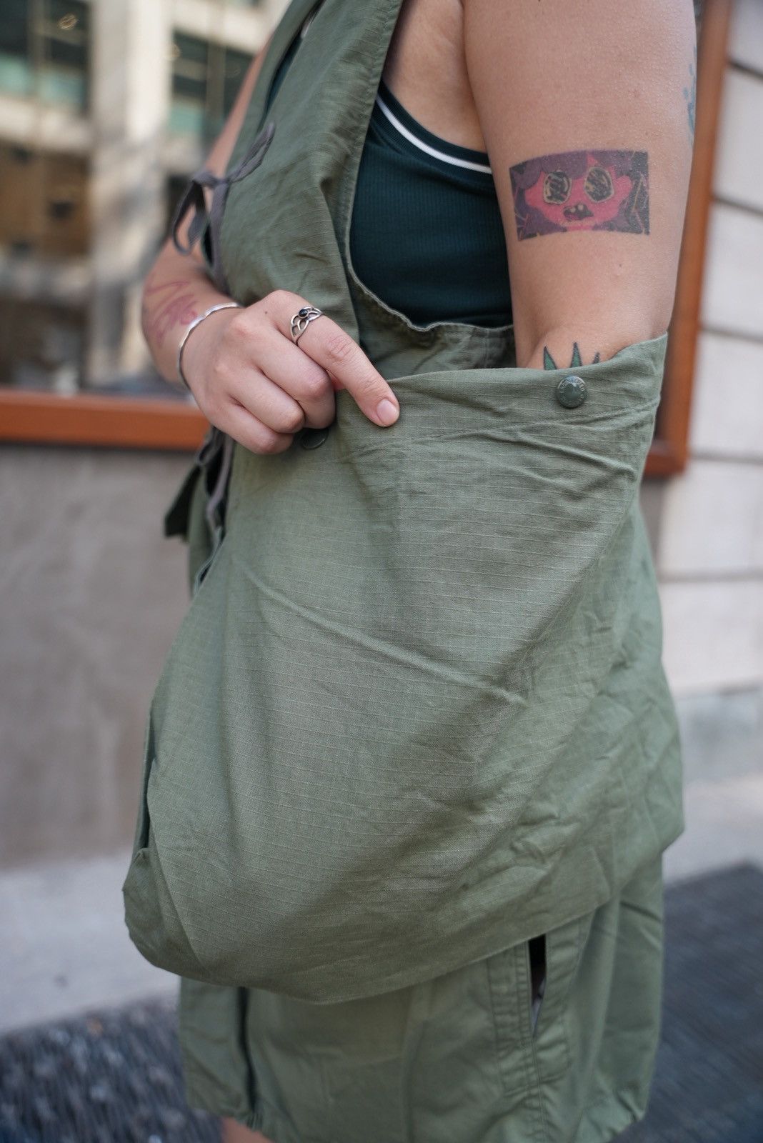 Engineered Garments Engineered Garments Multi pocket Vest/Dress Size L / US 10 / IT 46 - 7 Thumbnail