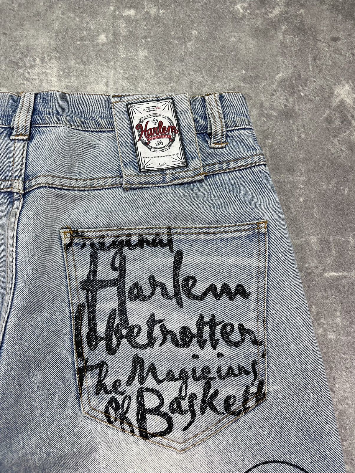 Fubu Platinum Fubu Harlem Globetrotters Printed Baggy Denim Jorts Size US 34 / EU 50 - 14 Thumbnail