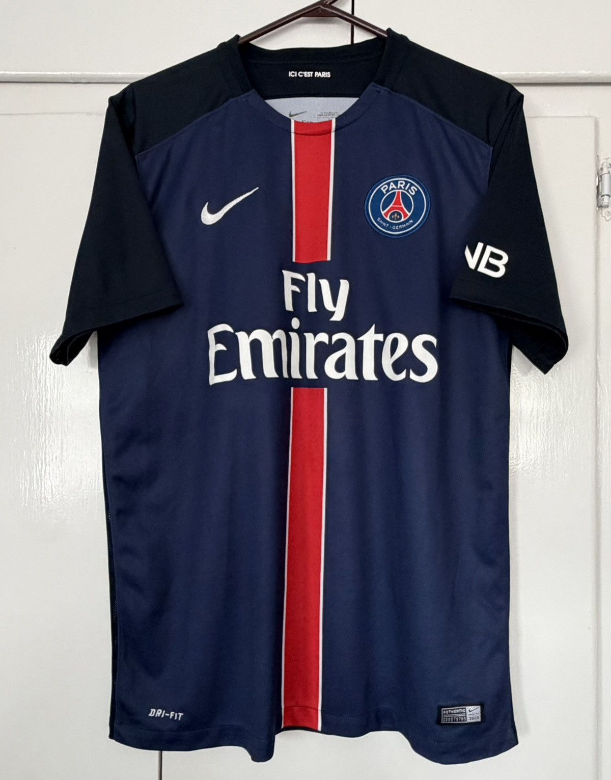 Nike NIKE PSG PARIS SAINTGERMAIN 2015 2016 JERSEY FOOTBALL SOCCER Size US L / EU 52-54 / 3 - 1 Thumbnail