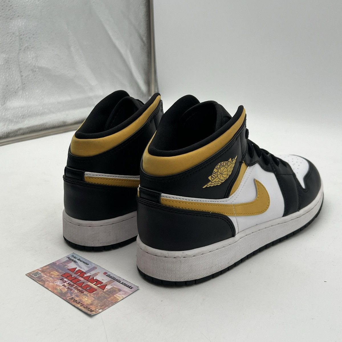 Nike Air Jordan 1 mid black university gold Size US 7 / EU 40 - 5 Thumbnail