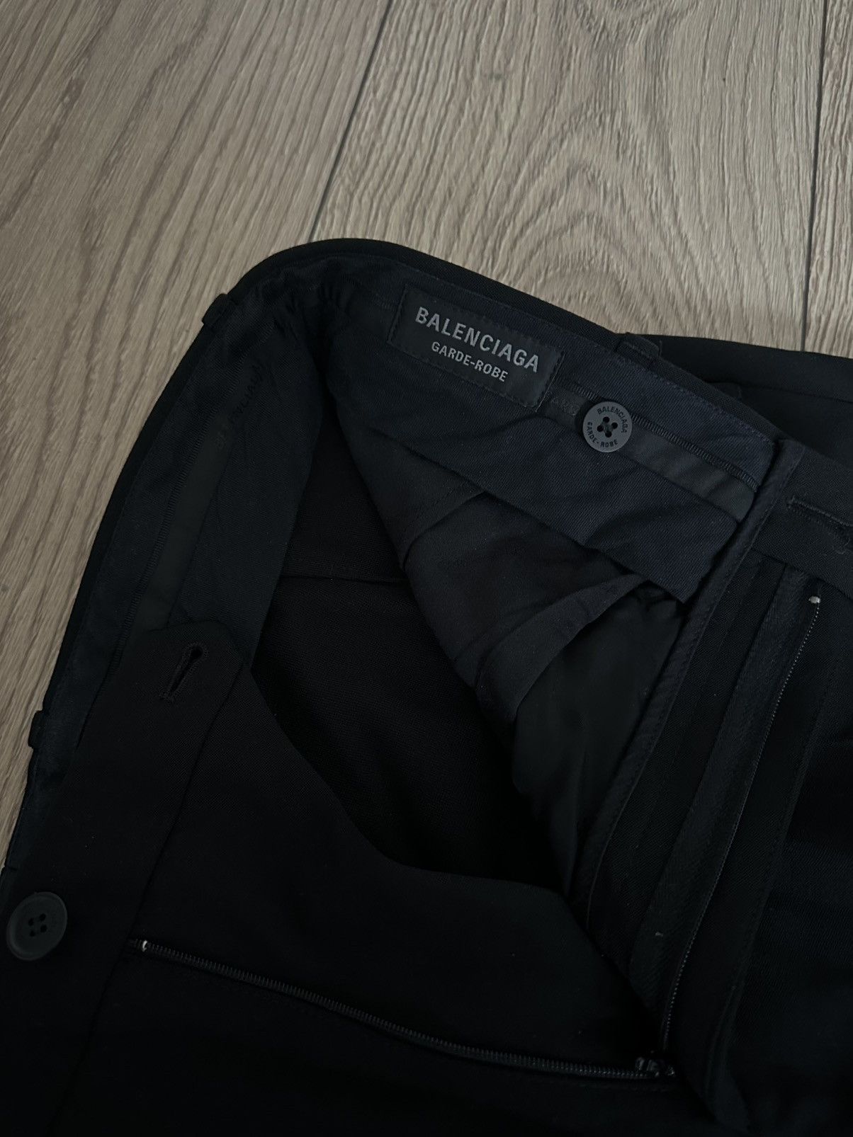 Balenciaga Garde-robe wool pants Size US 33 - 3 Thumbnail