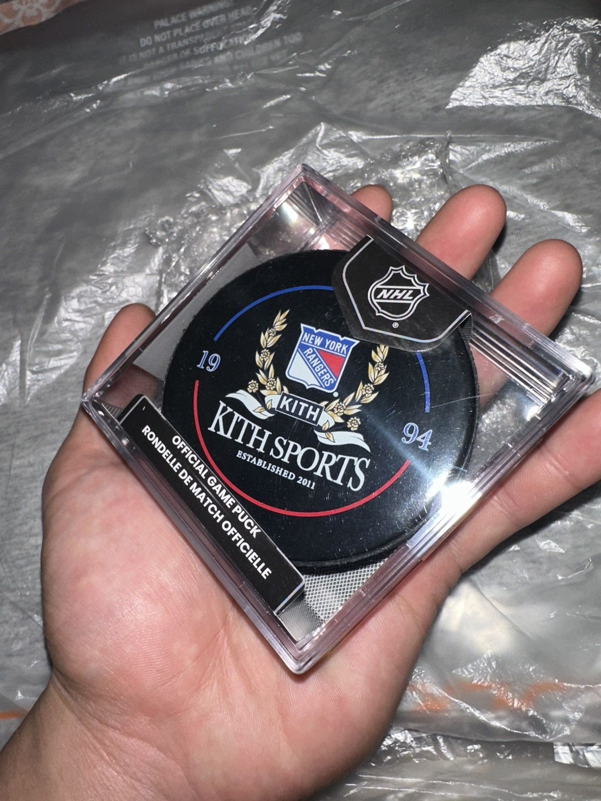Kith × NHL Kith Rangers Inglasco Official Game Puck Size ONE SIZE - 3 Thumbnail