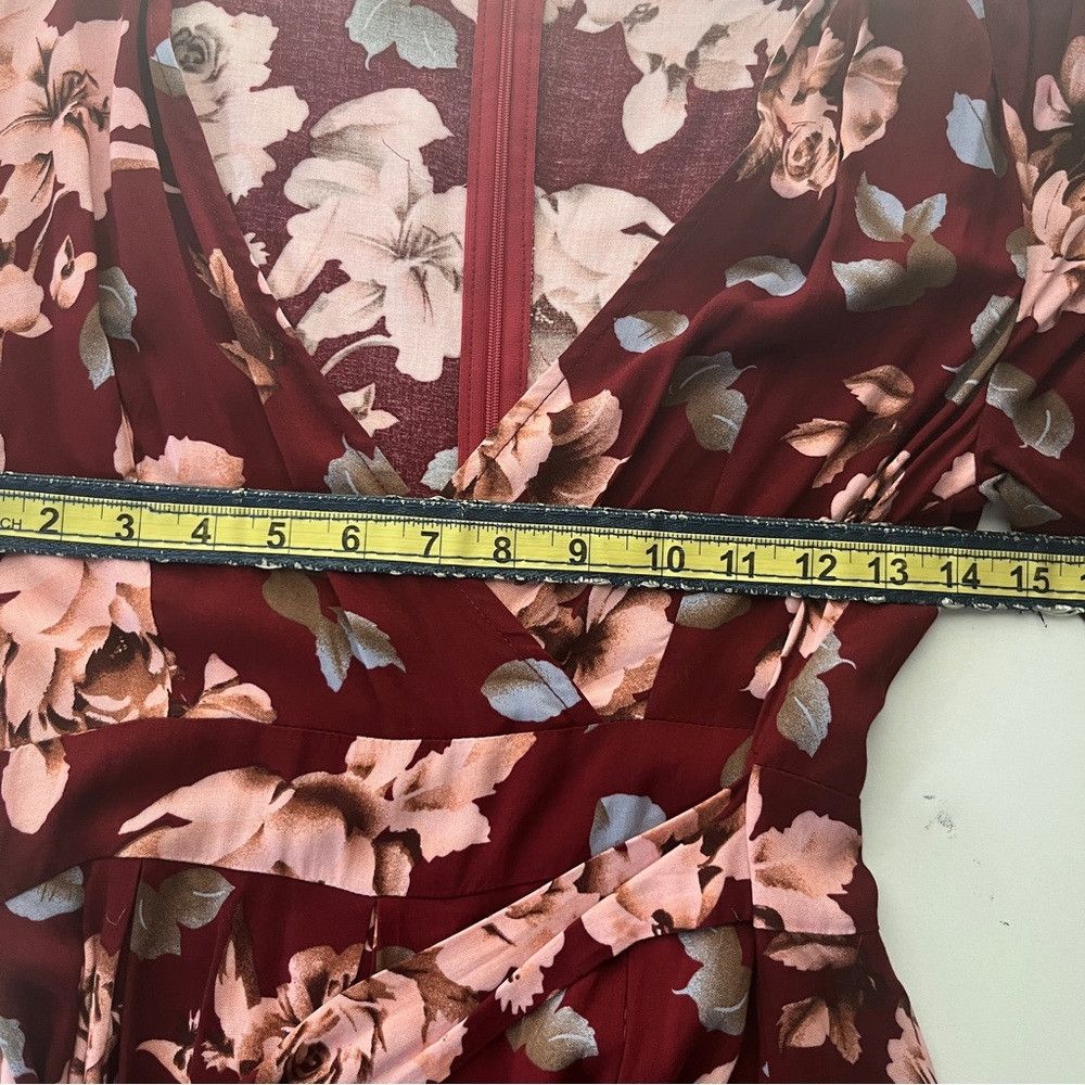 Shein Shein V Floral Tie Waist Wrap Playsuit Romper Jumpsuit Small Size 25" / US 0 / IT 36 - 6 Thumbnail