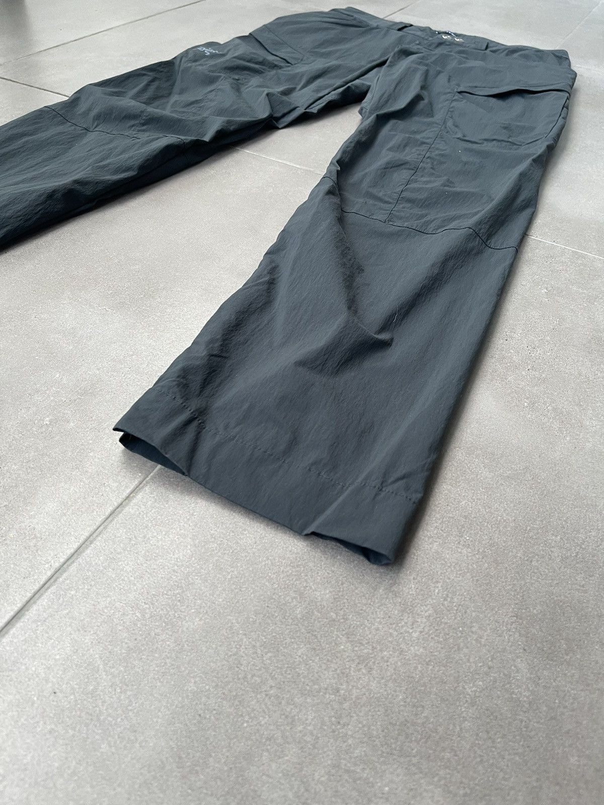 Arc'teryx Arc'Teryx Technical Grey Swamp Cargo Track Pants Size US 32 / EU 48 - 11 Thumbnail