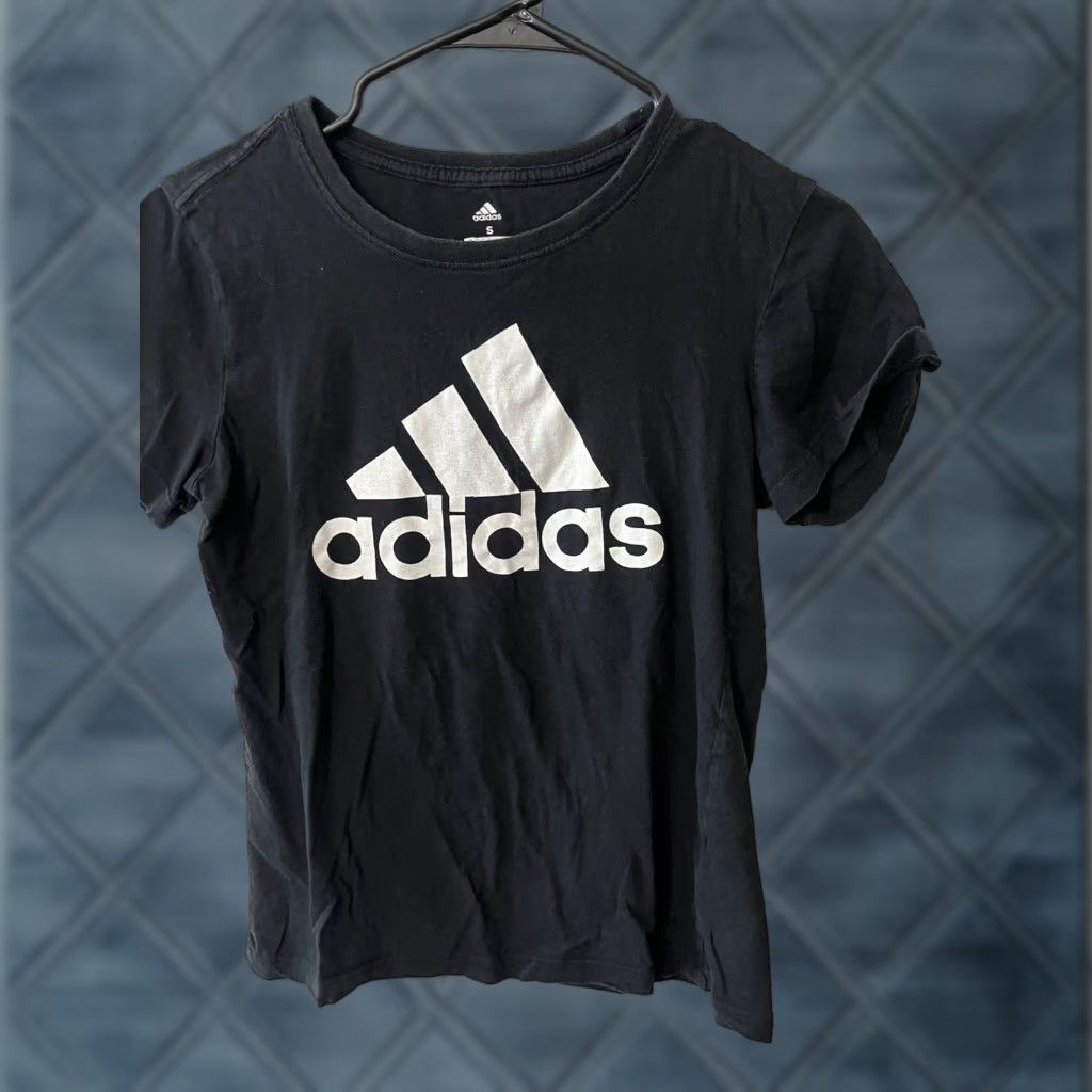 Adidas ADIDAS GOLF Women's Athletic T-Shirt Size S Black Short Sleeve Logo Pullover Size S / US 4 / IT 40 - 1 Thumbnail