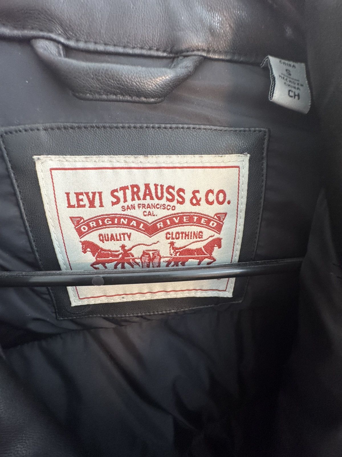 Levi's Levi’s Black Faux Leather Puffer Jacket Oversized M/L Size US S / EU 44-46 / 1 - 3 Thumbnail