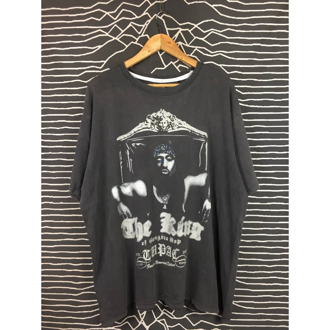 Band Tees Vtg Tupac Shakur The King Of Gangsta Rap Hip Hop Rap Tees Size US XXL / EU 58 / 5 - 1 Thumbnail