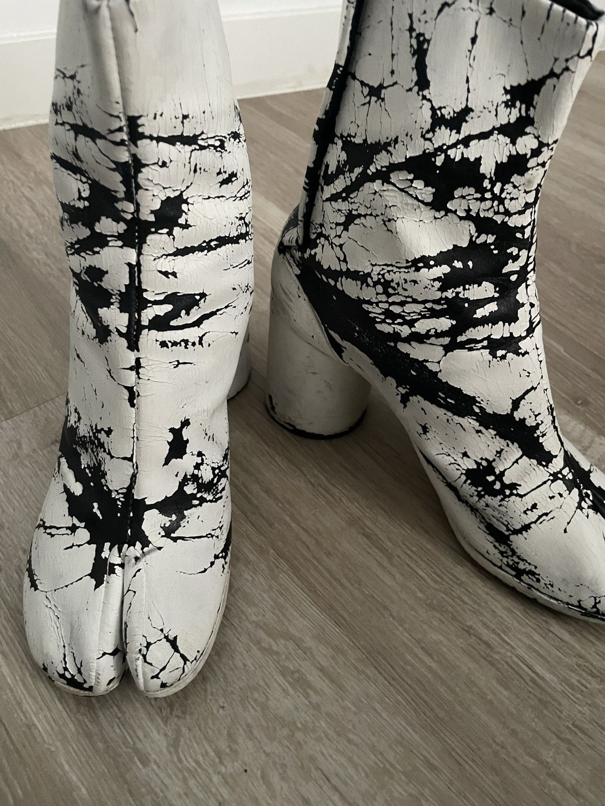 Maison Margiela Maison Margiela painted tabi SS1989 Size US 6 / IT 36 - 2 Thumbnail