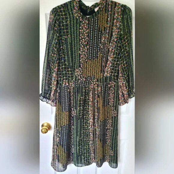 Forever 21 Gorgeous high neck floral dress Size M / US 6-8 / IT 42-44 - 1 Thumbnail