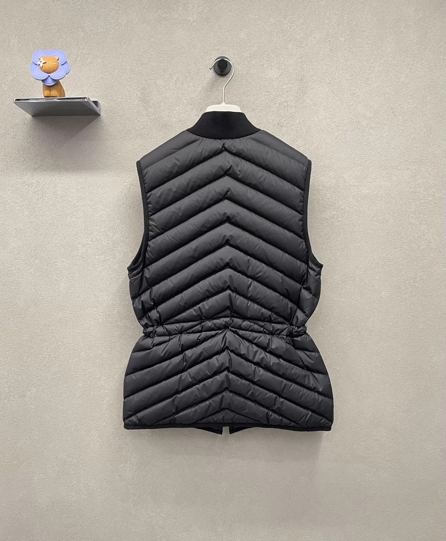 Hermes Hermes Black Down Vest 36 Badge Logo Drawstring Size XS / US 0-2 / IT 36-38 - 2 Thumbnail