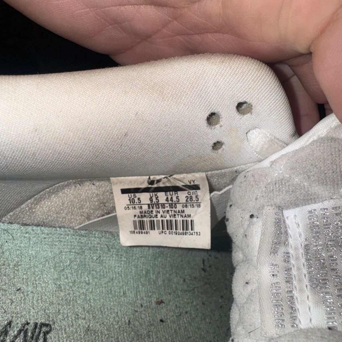 Diamond Supply Co. × Nike 2018 Nike SB Dunk Low x Diamond Supply Co White Size 10.5 Size US 10.5 / EU 43-44 - 12 Thumbnail