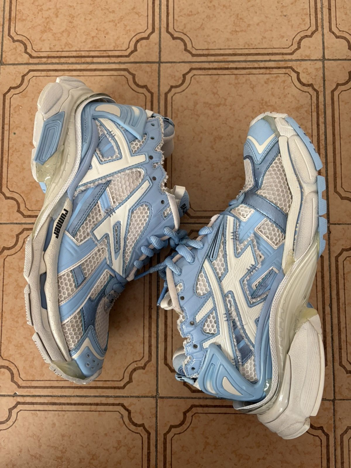 Balenciaga Balenciaga Runner (blue-white) Size US 8 / EU 41 - 4 Thumbnail