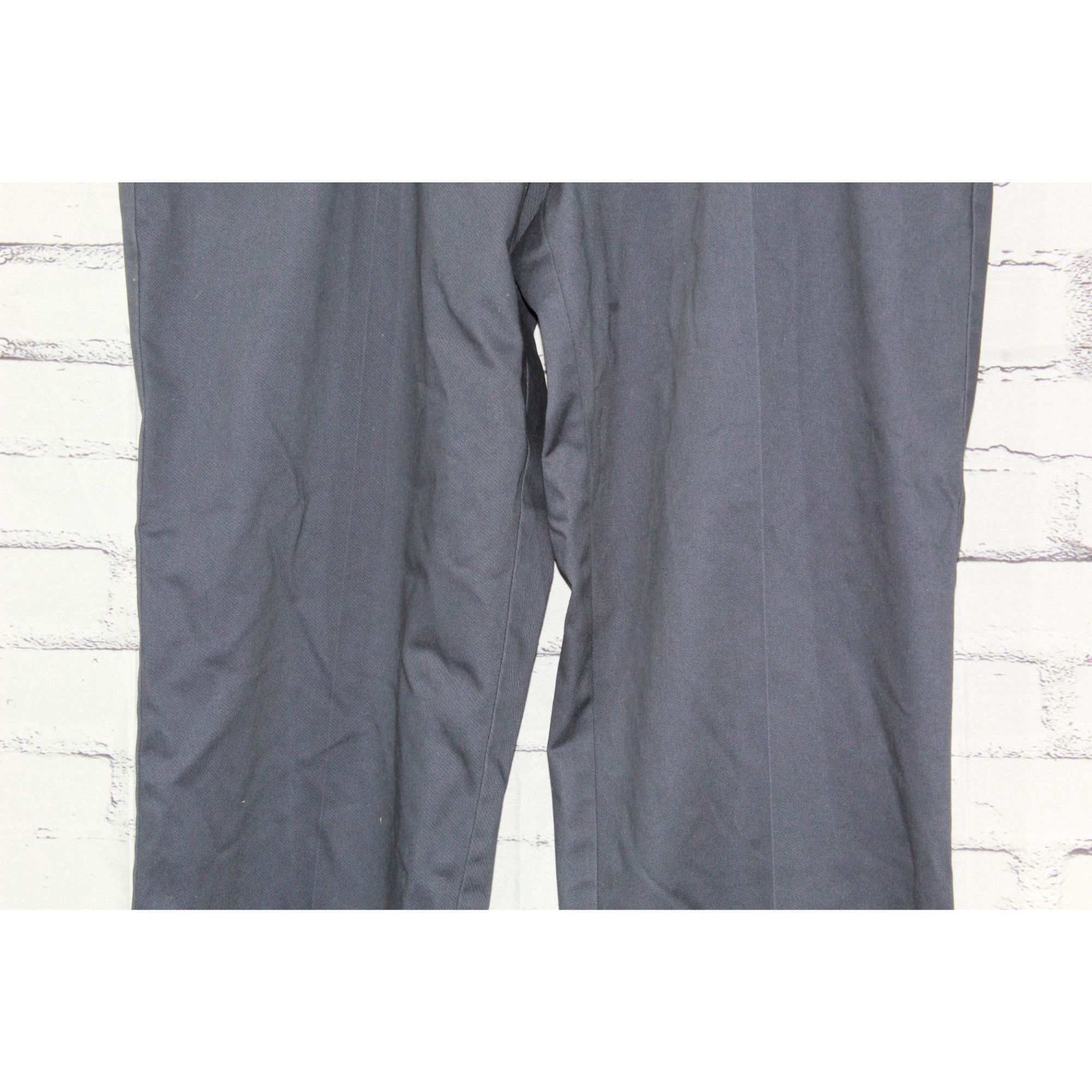 L.L. Bean LL Bean Men's Wrinkle Free Double L Chinos Natural Fit Size US 40 / EU 56 - 4 Thumbnail