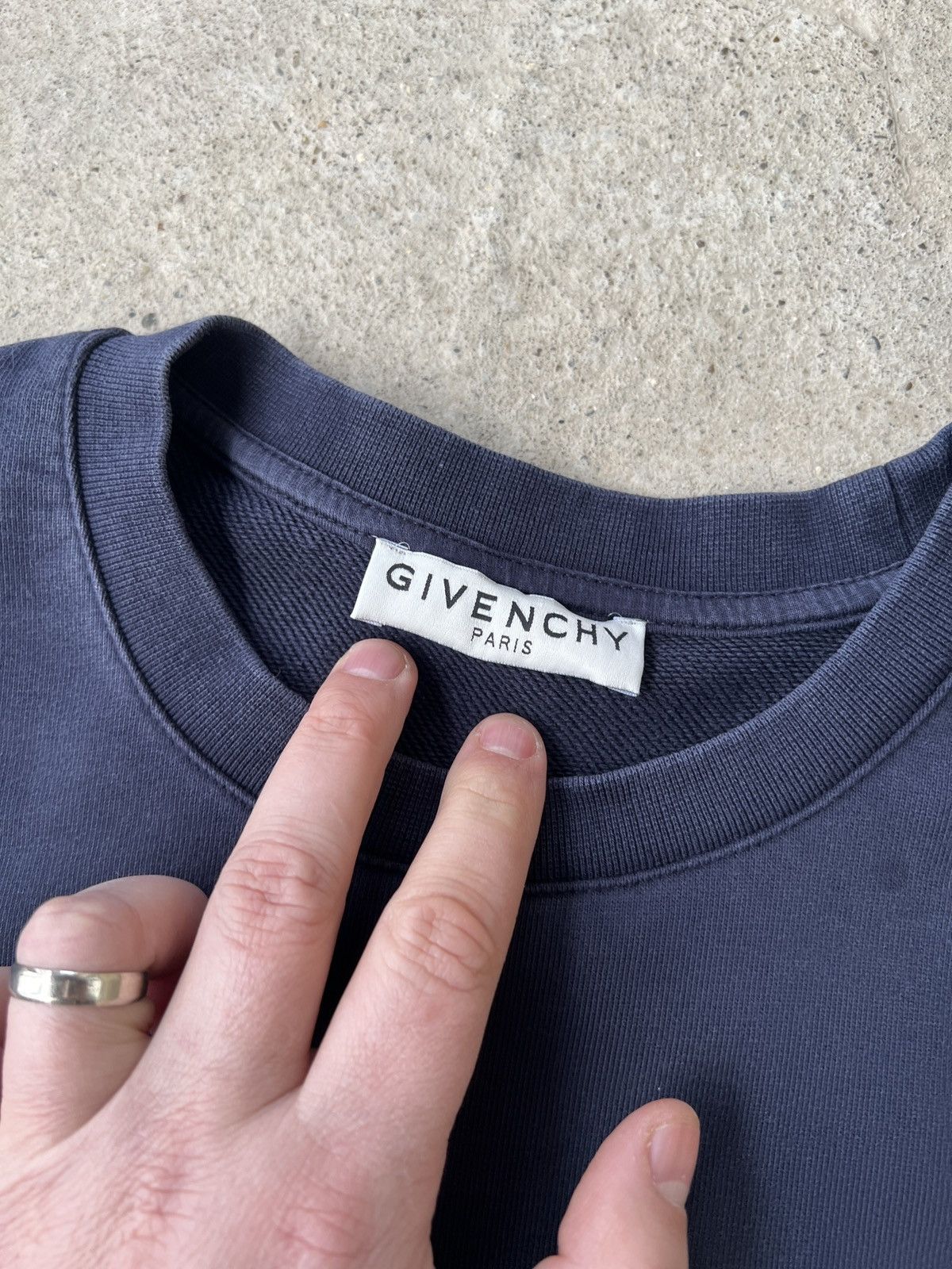 Givenchy Givenchy Paris Sweatshirt Size US L / EU 52-54 / 3 - 4 Thumbnail