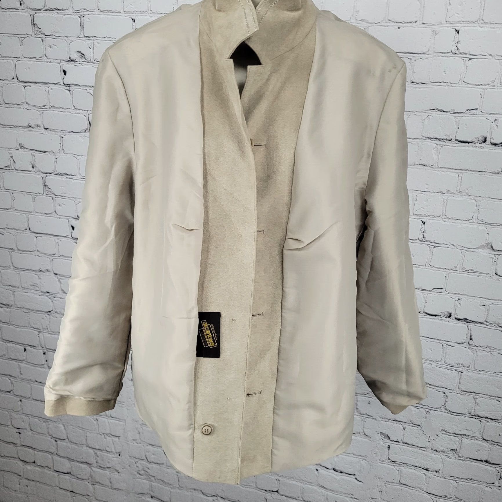 Vintage Cogito von Gollas Grey Beige Suede Like Lightweight Buttoned Jacket Plus Size 22 Beige Polyester Lined Pockets Short Sleeve Button Coat Women Size 3XL / US 20-22 - 5 Thumbnail