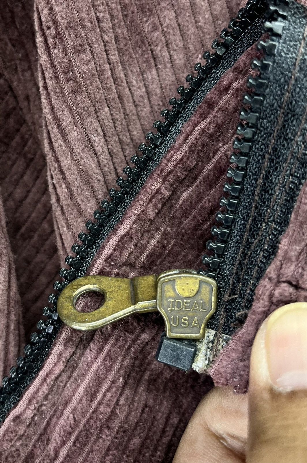 Vision Streetwear Vintage 90s Vision Streetwear Rare Corduroy Zip Up Jacket Size US L / EU 52-54 / 3 - 8 Thumbnail