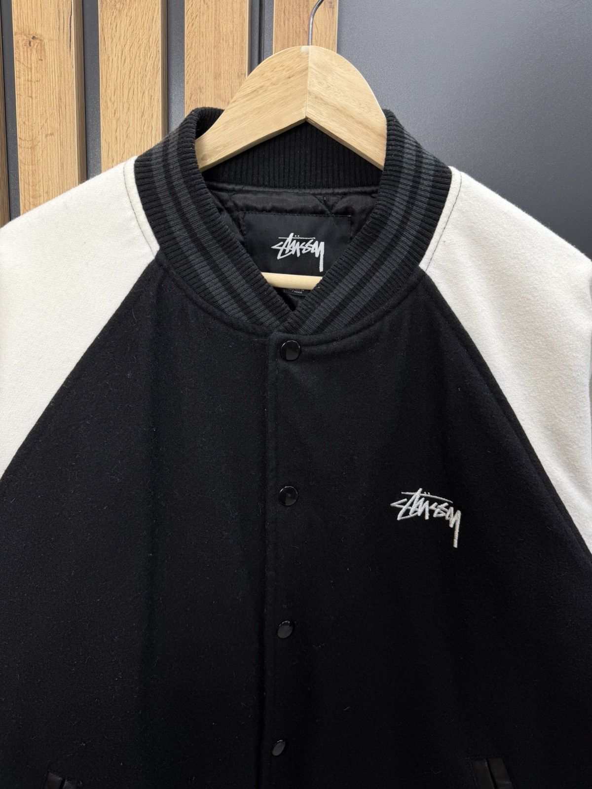 Stussy Stussy Varsity Wool Jacket Big Logo Black Size M Size US M / EU 48-50 / 2 - 2 Thumbnail