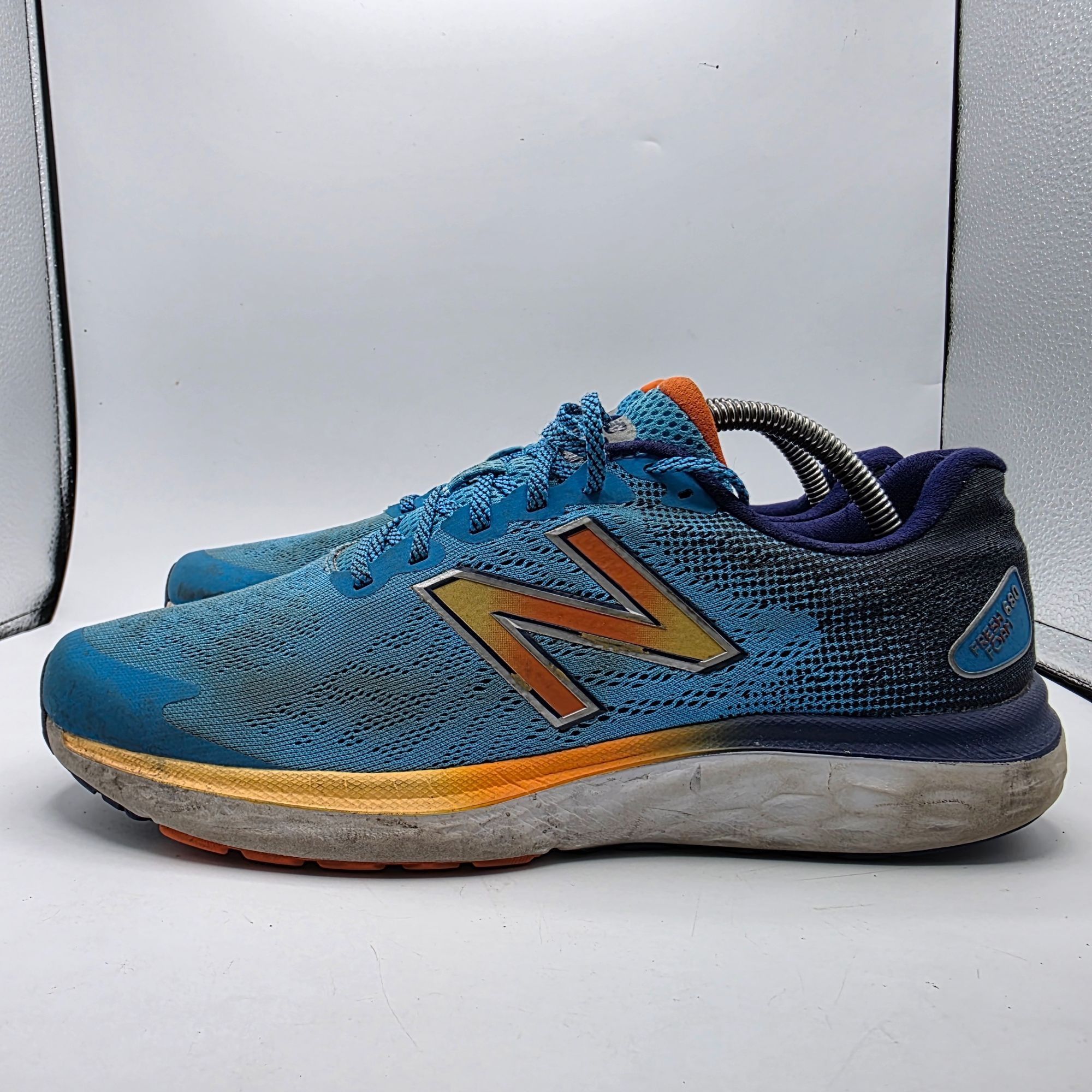New Balance New Balance Fresh Foam 680v7 Vibrant Sky Mens 10.5 Blue Shoe Size US 10.5 / EU 43-44 - 13 Thumbnail
