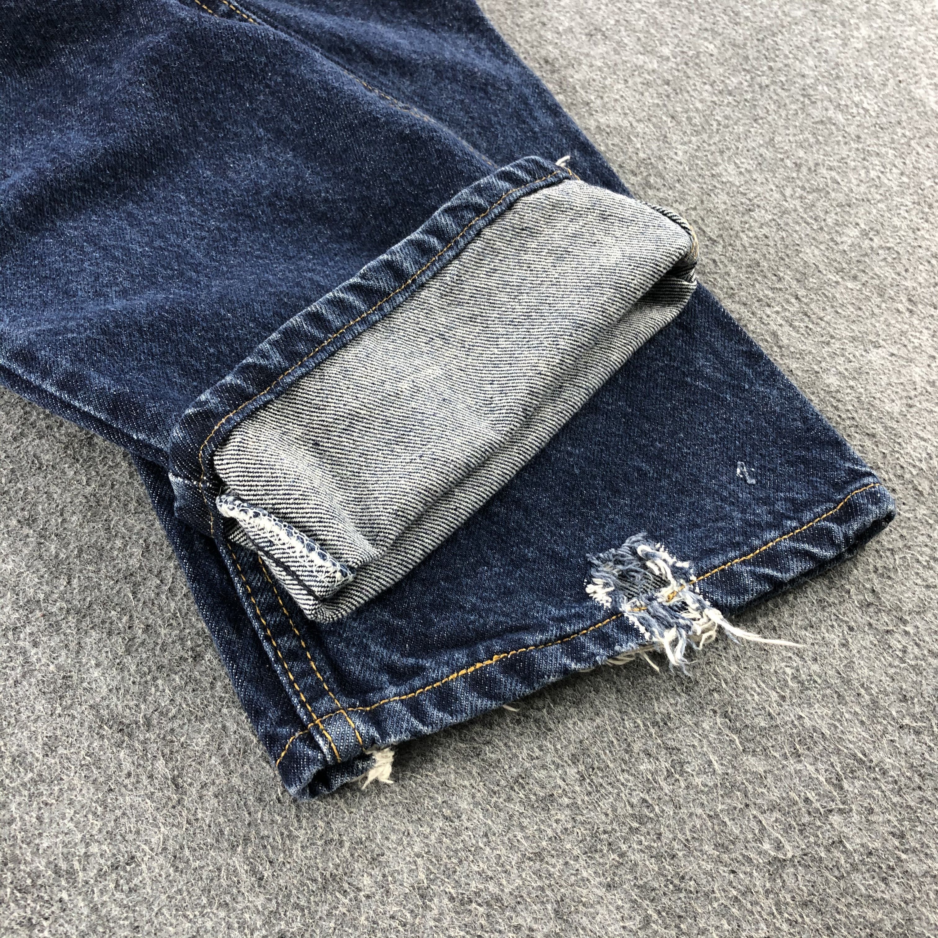 Levi's Vintage Distress Levis 505 Jeans- J1310 Size US 37 - 7 Thumbnail