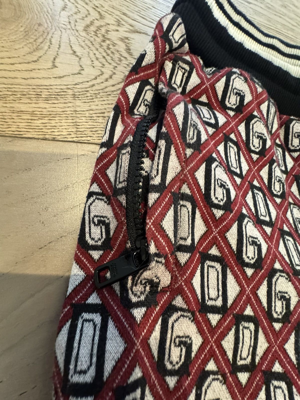 Dolce & Gabbana Dolce & Gabbana Monogram Running Shorts – Size 44 Size US 44 / EU 60 - 5 Thumbnail