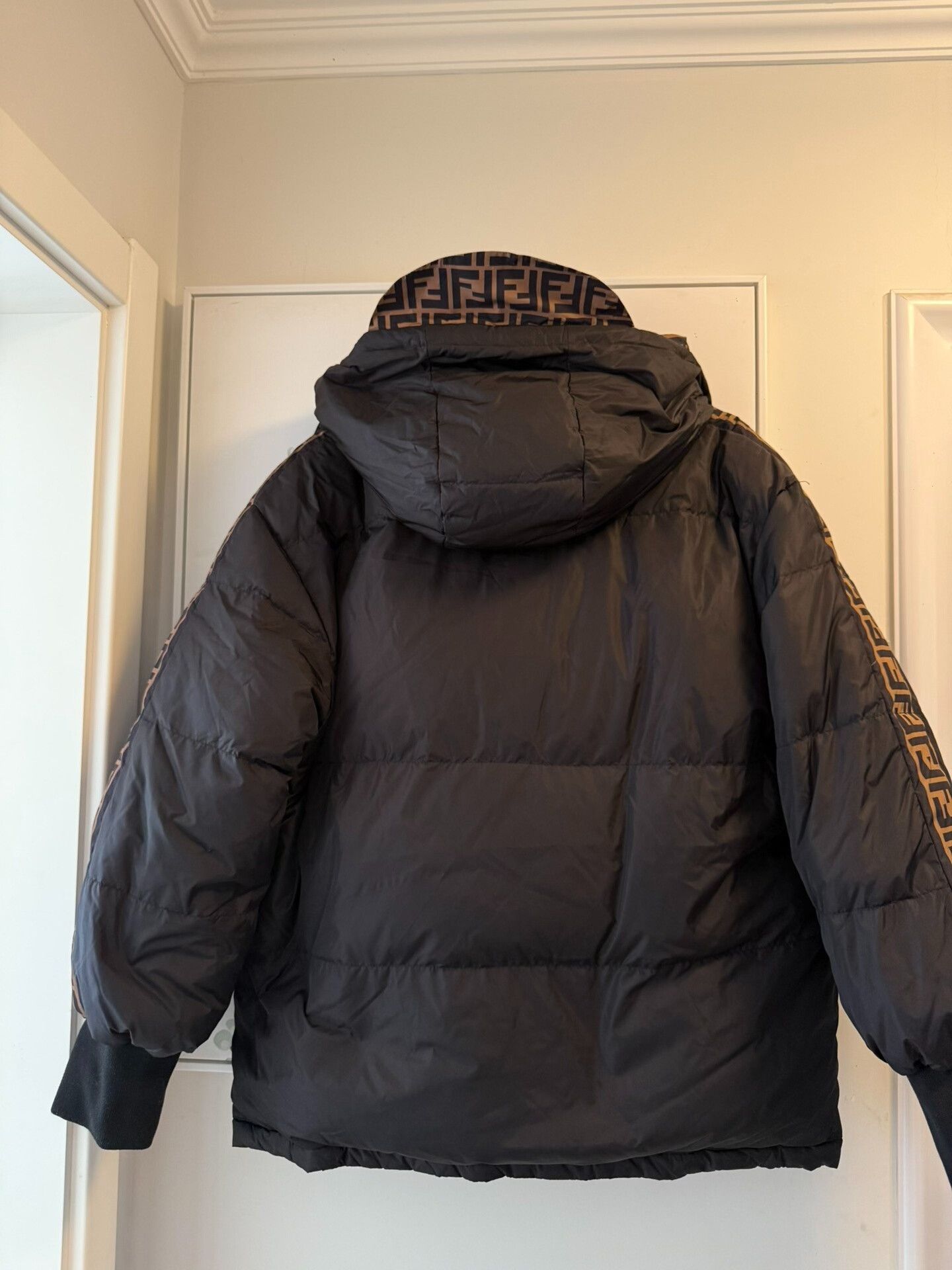 Fendi reversible fendi puffer jacket size l Size US L / EU 52-54 / 3 - 2 Thumbnail