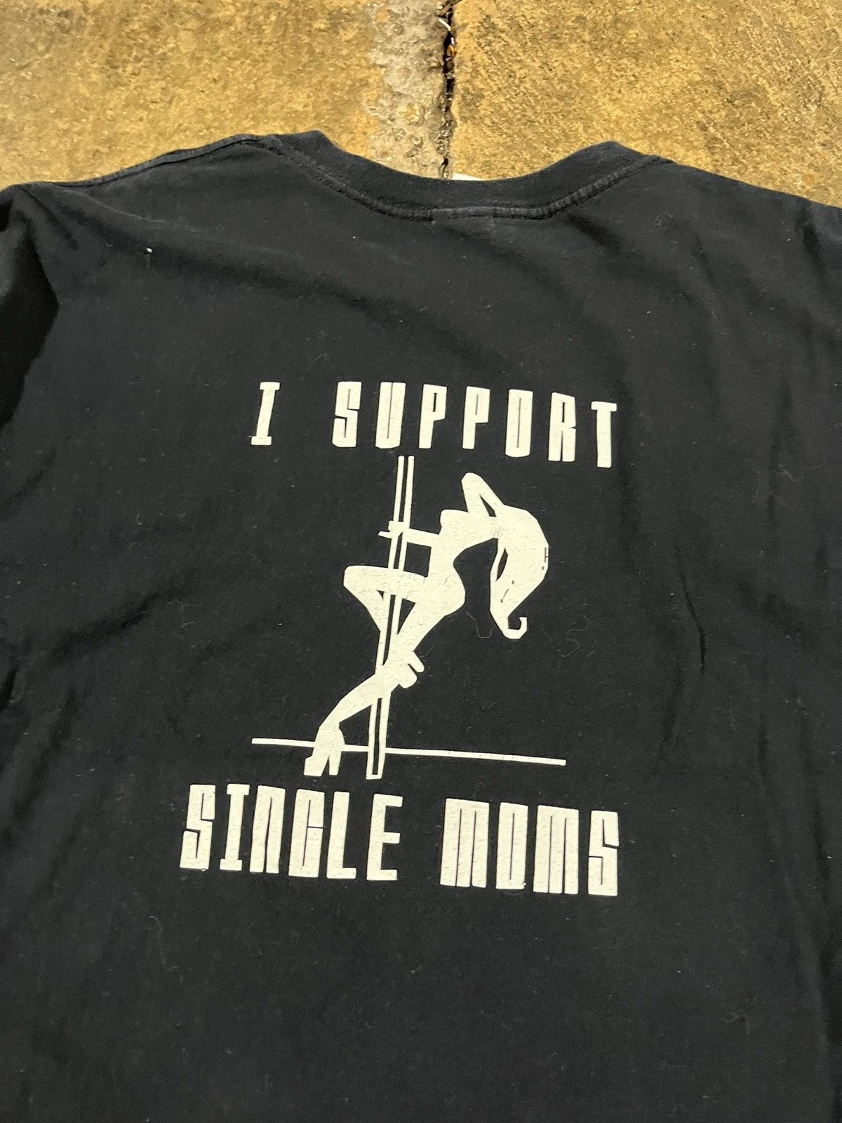 Vintage Crazy Vintage I Support Single Moms Sex Pornstar Humor Tee Size US XL / EU 56 / 4 - 9 Thumbnail