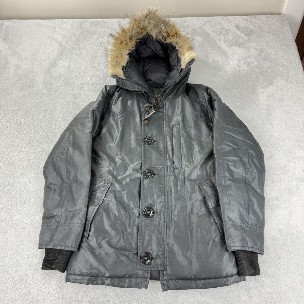 Canada Goose Vintage Canada Goose Women's Sz S Down Black Parka Jacket Size S / US 4 / IT 40 - 1 Thumbnail