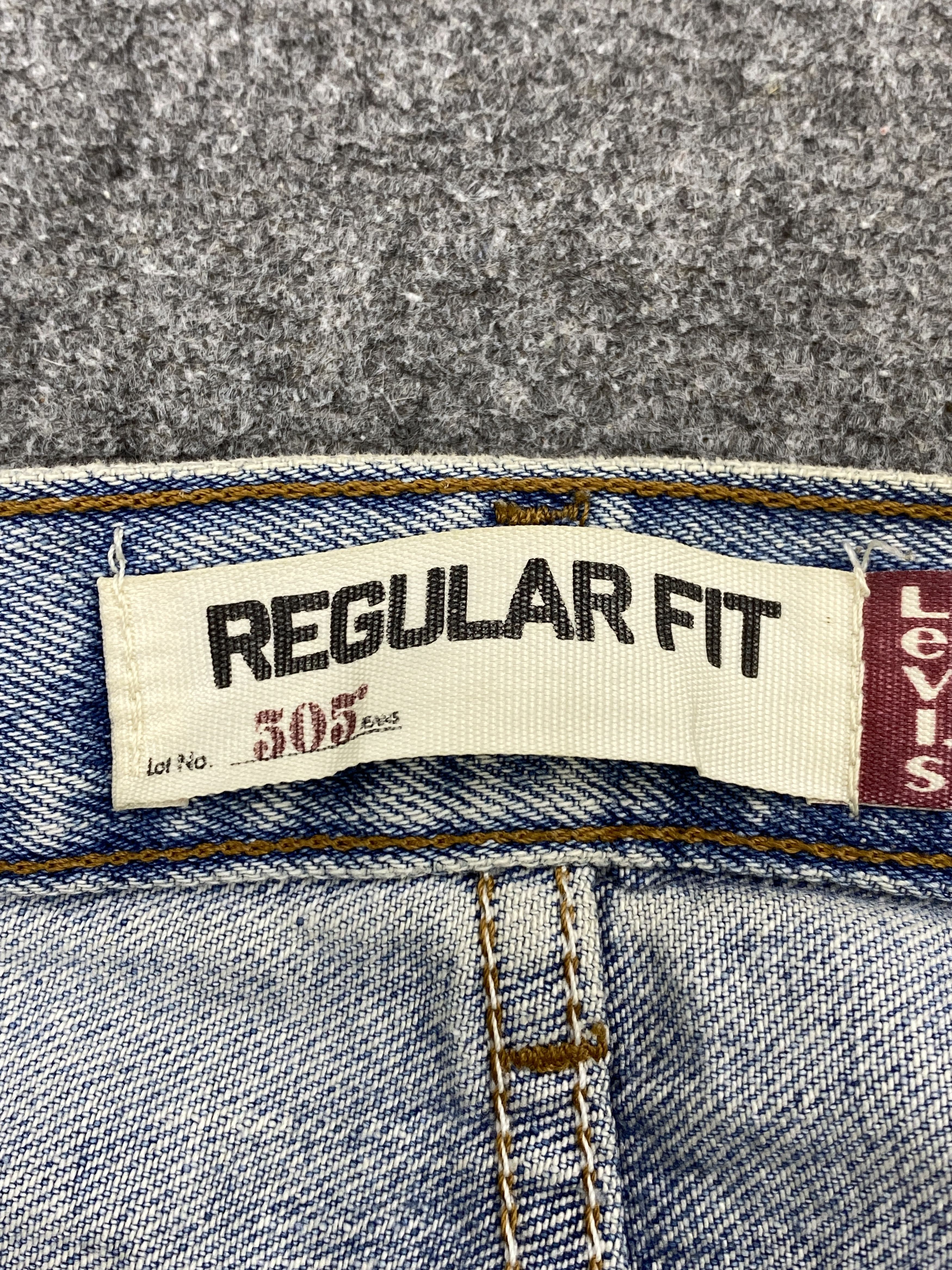 Levi's × Vintage Faded Blue Vintage Levi's 505 Regular Fit Jeans Size US 34 / EU 50 - 7 Thumbnail