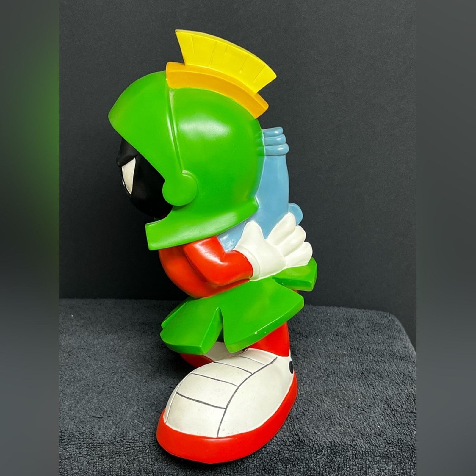 Warner Bros Marvin the Martian 12” Statue Looney Tunes Store Exclusive Size ONE SIZE - 2 Thumbnail
