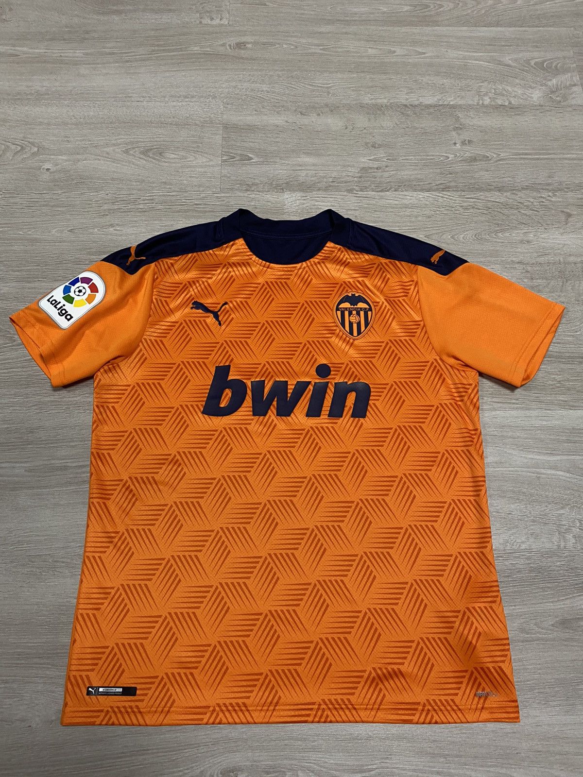 Puma Puma VALENCIA CF Away Jersey – 2021/22 SS Jersey MSRP $90 Size US L / EU 52-54 / 3 - 1 Thumbnail