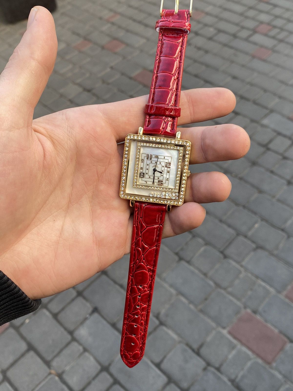Japanese Brand × Vintage Square Crystal Watch w/ Red Strap - Japanese Mechanism Size ONE SIZE - 4 Thumbnail