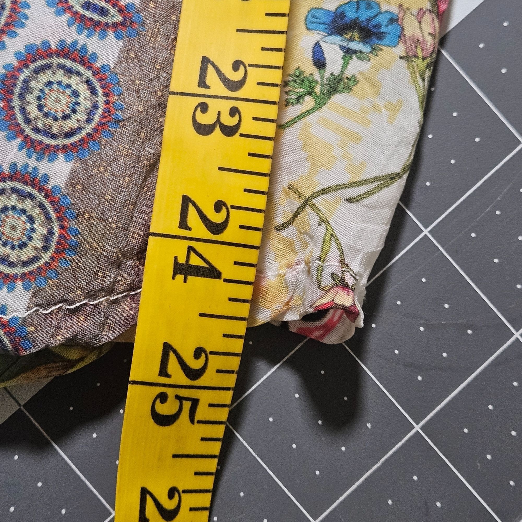 Johnny Was Johnny Was Womens Rayon Patchwork Tunic Top M Boho Tassel Fl Size M / US 6-8 / IT 42-44 - 10 Thumbnail