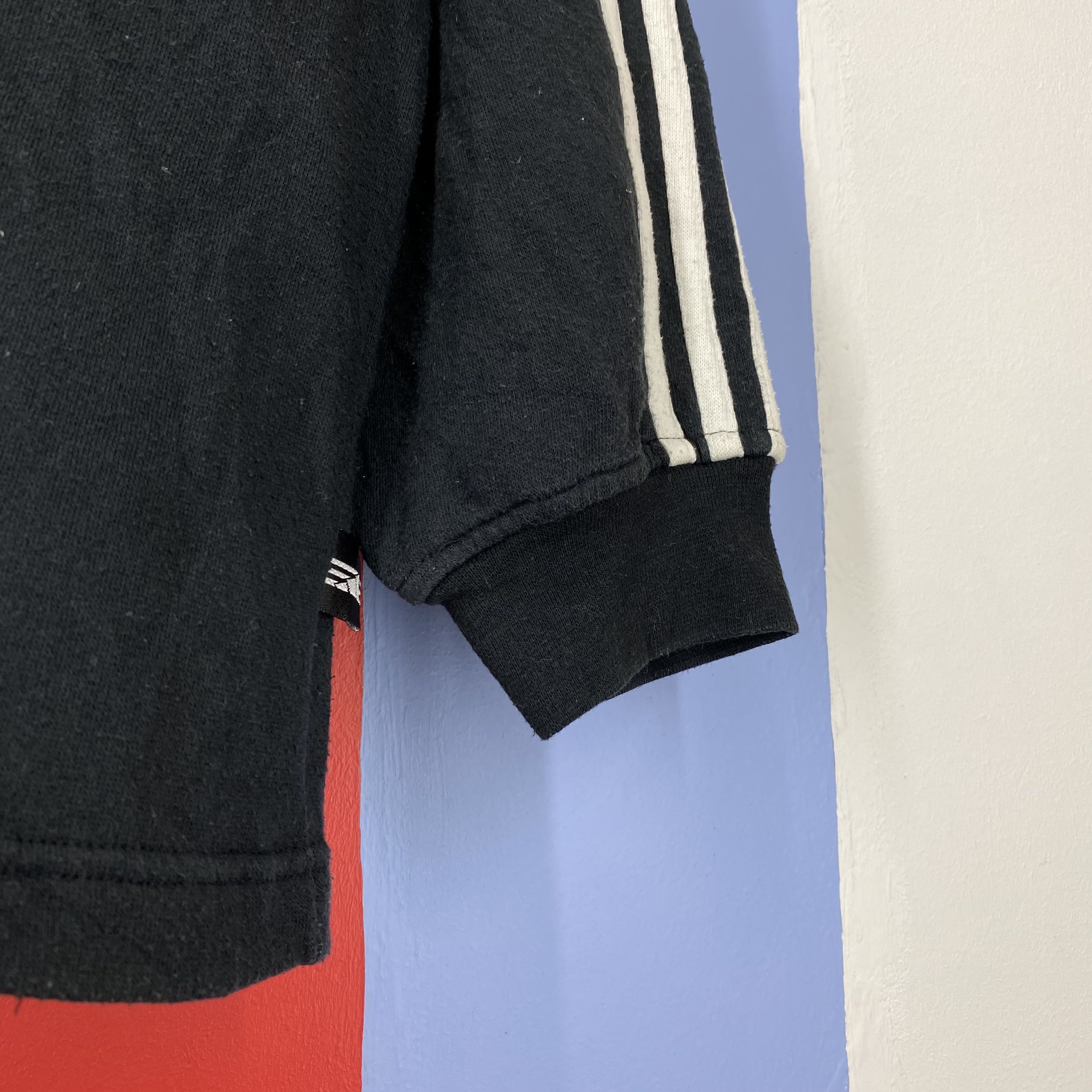 Adidas Vintage ADIDAS THREE STRIPE V Neck Sweatshirt #1889/09 Size US M / EU 48-50 / 2 - 3 Thumbnail