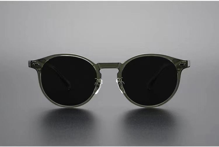 image of Vintage Retro Round Beach Sunglasses in Black, Men's