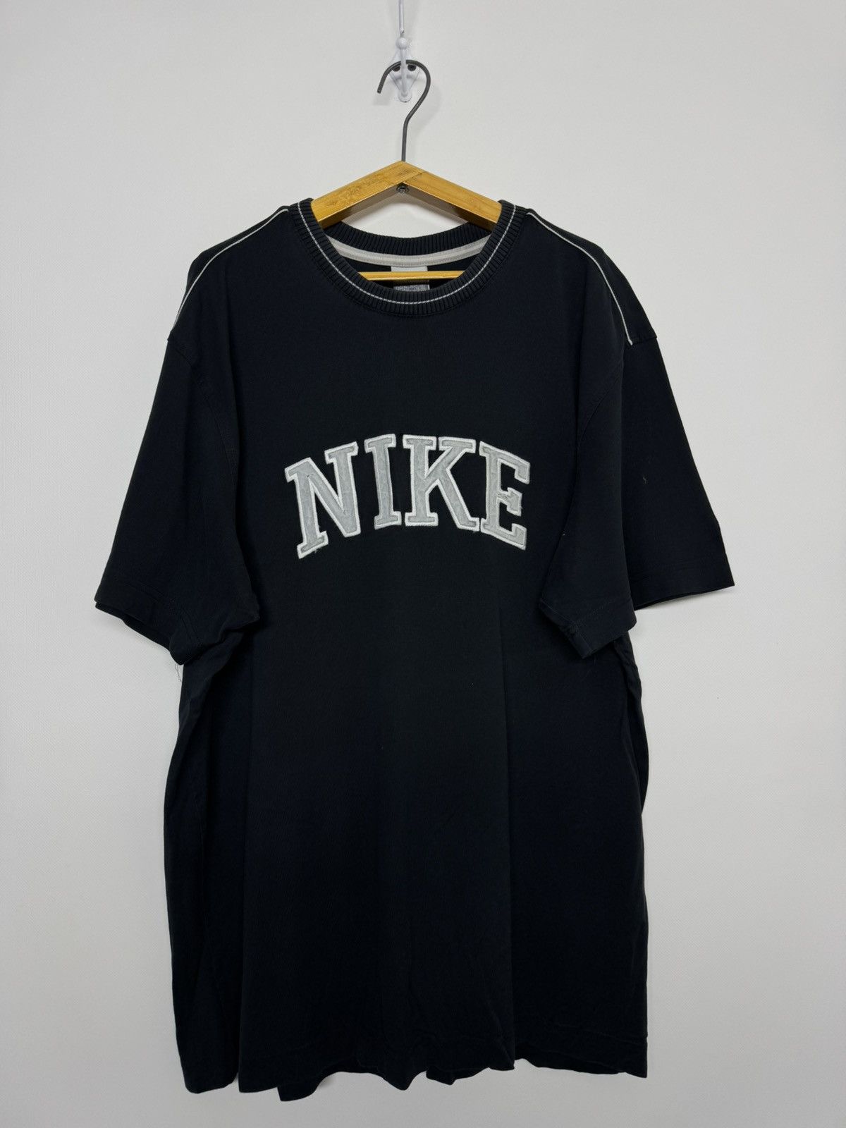 Nike Vintage Y2k Nike Center Big Swoosh Logo T-Shirt 90’s Size US XL / EU 56 / 4 - 2 Thumbnail
