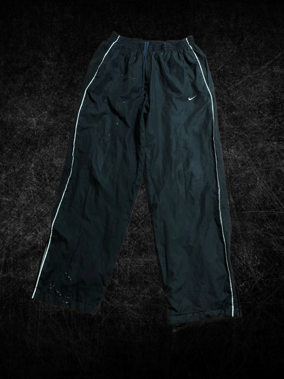Nike Vintage Nike Swoosh Track Windbreaker Pants Nylon Size US 32 / EU 48 - 1 Thumbnail