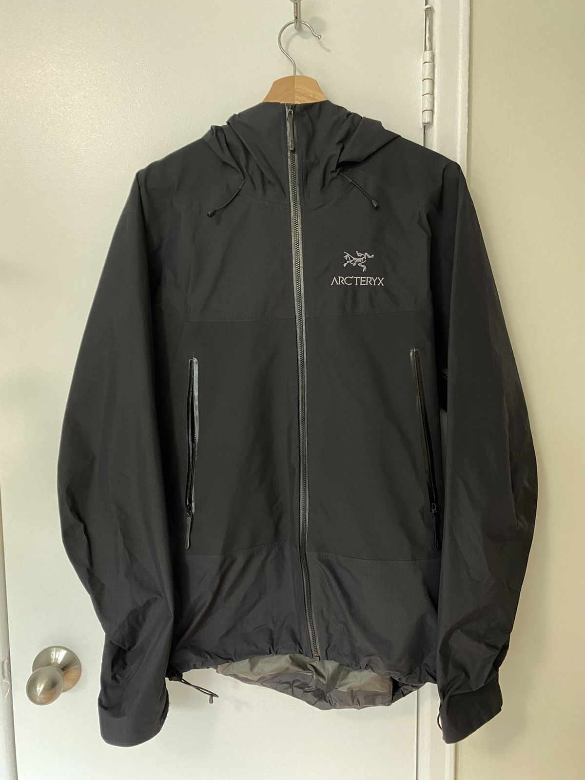 Pre-owned Arc'teryx Beta Sl Hybrid Jacket In Black