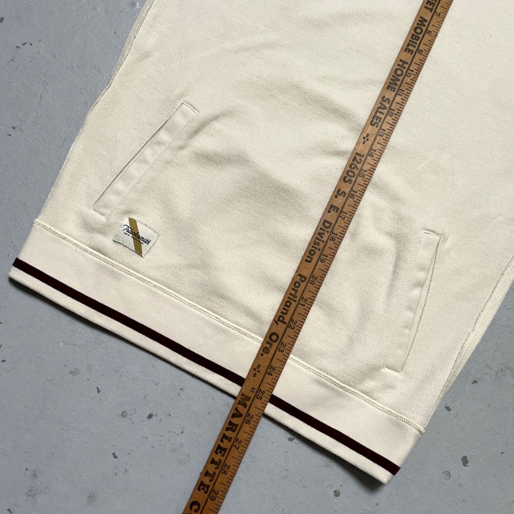 Vintage Tracksmith 2019 FW Merino Wool Blend Knit Leisure Sweatshirt S Unisex Beige Wool Polyester Pullover Vintage? Size US S / EU 44-46 / 1 - 5 Thumbnail