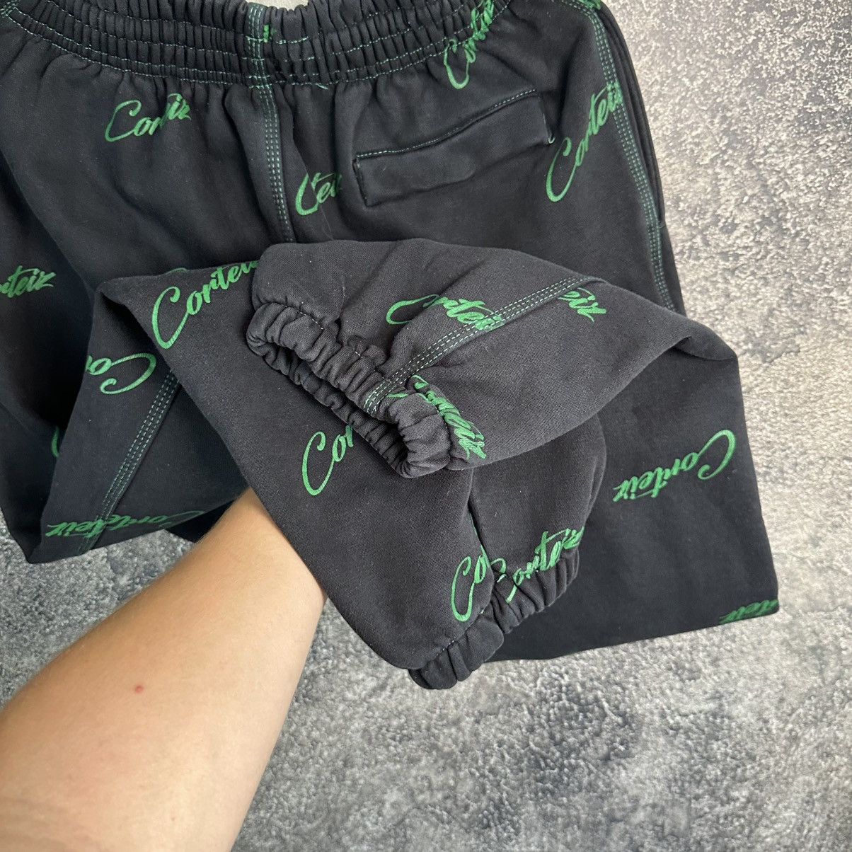 Corteiz Vintage Corteiz Monogram Sweatpants Size US 30 / EU 46 - 15 Thumbnail