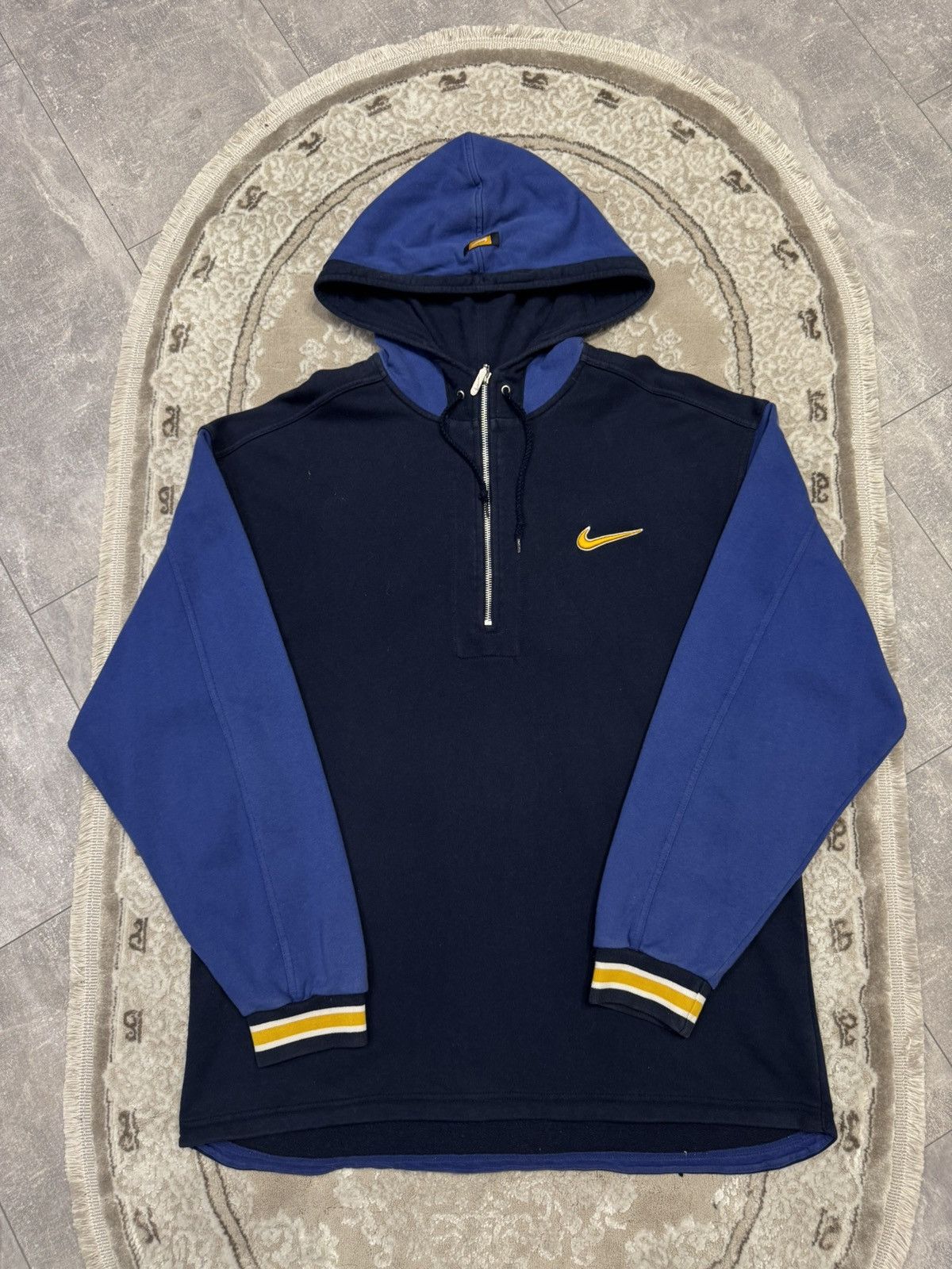 Nike Vintage 90s Nike Hoodie Big Logo Baggy Brill Faded Size US L / EU 52-54 / 3 - 1 Thumbnail