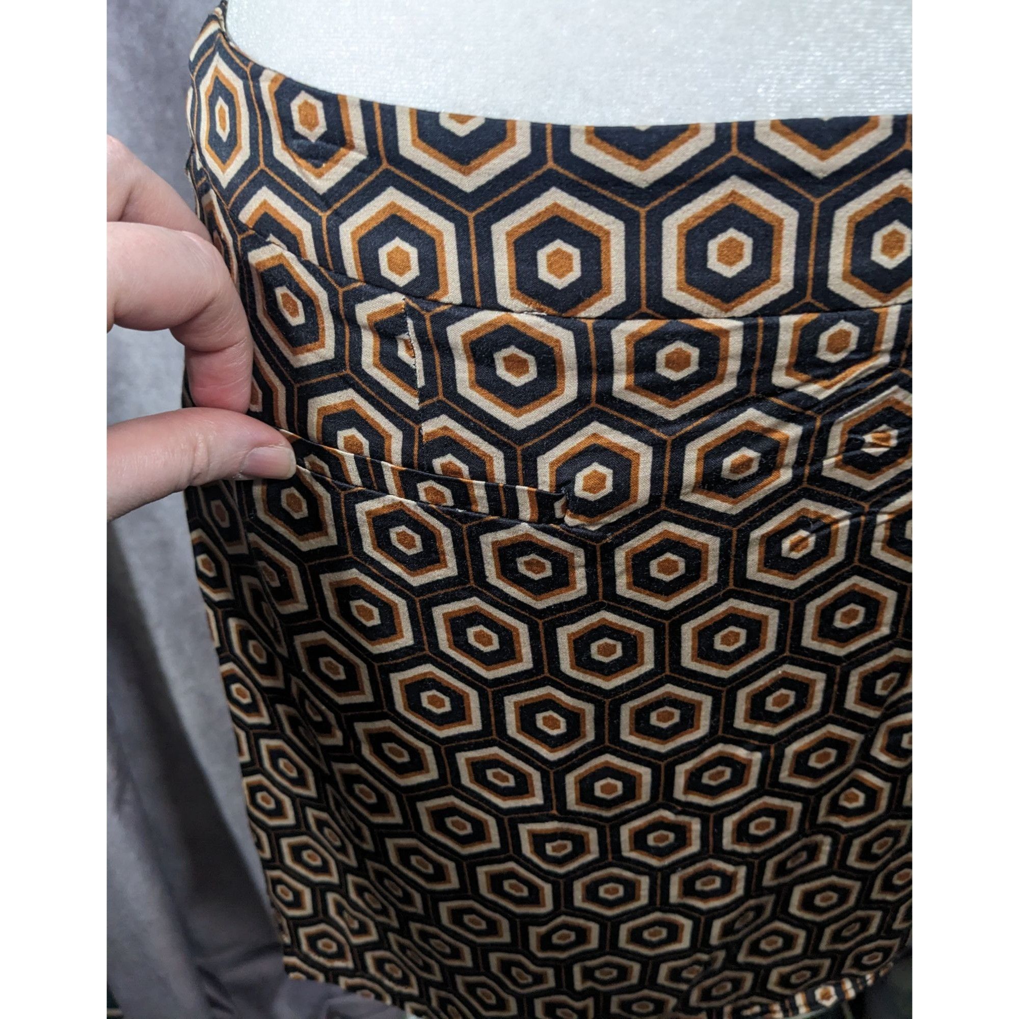 Other Ese0Ese Geometric Earth Tone Silky Brown Mini Skirt Size Med Size 30" / US 8 / IT 44 - 8 Thumbnail