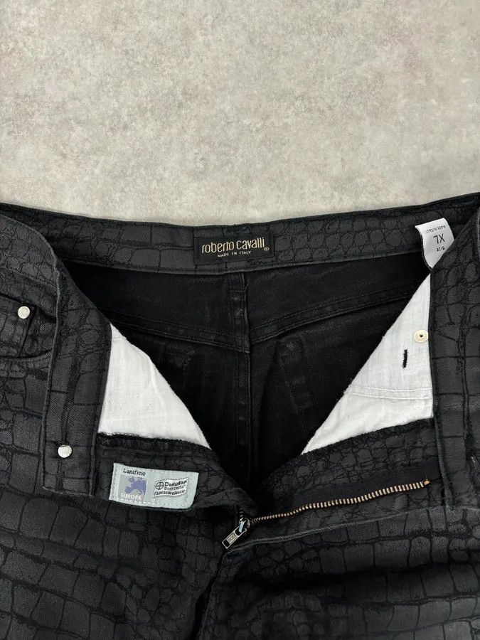 Roberto Cavalli AW2001 Roberto Cavalli Crocodile Effect Obscure Black Pants Size US 32 / EU 48 - 8 Thumbnail
