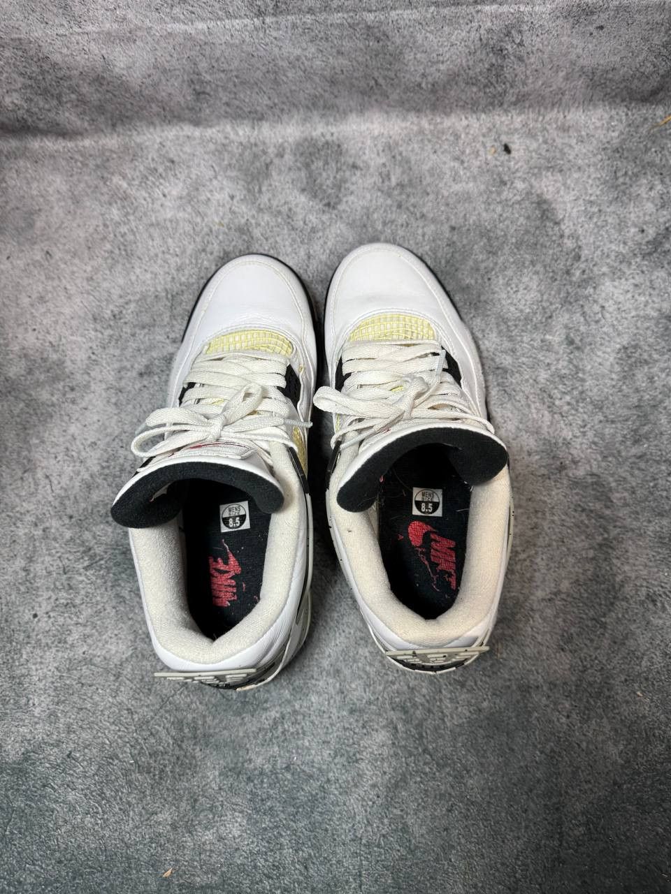Jordan Brand Size 8.5 | Jordan 4 White Cement No Box | Pre-Owned Size US 8.5 / EU 41-42 - 4 Thumbnail