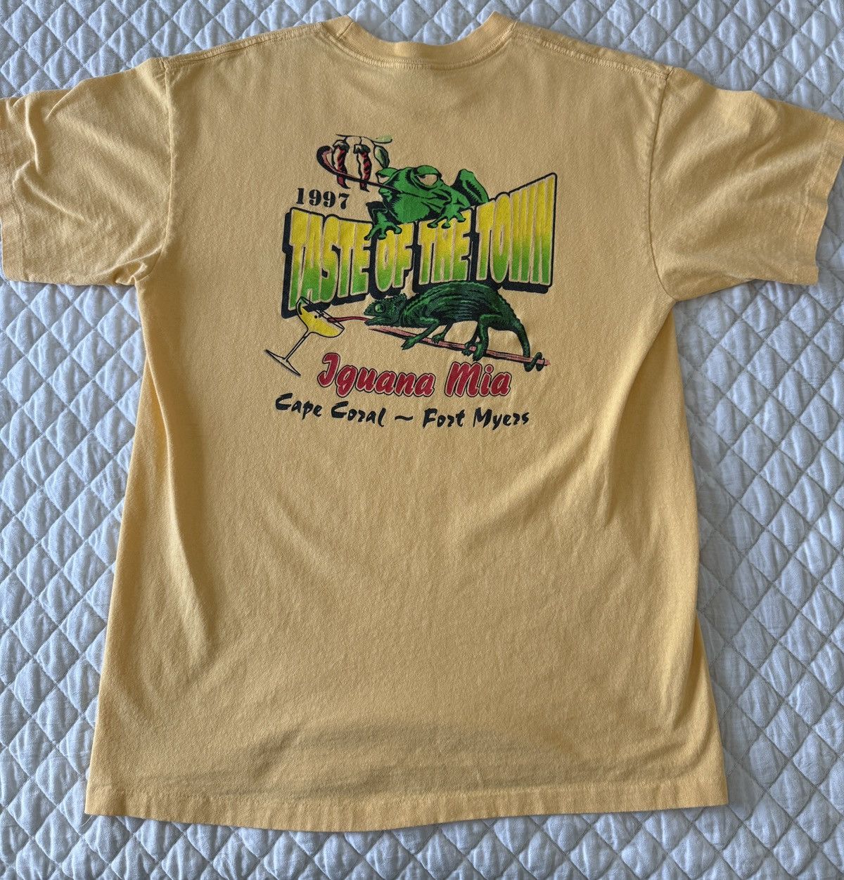 Vintage Vintage Iguana Mia T Shirt 1997 Size US L / EU 52-54 / 3 - 2 Thumbnail